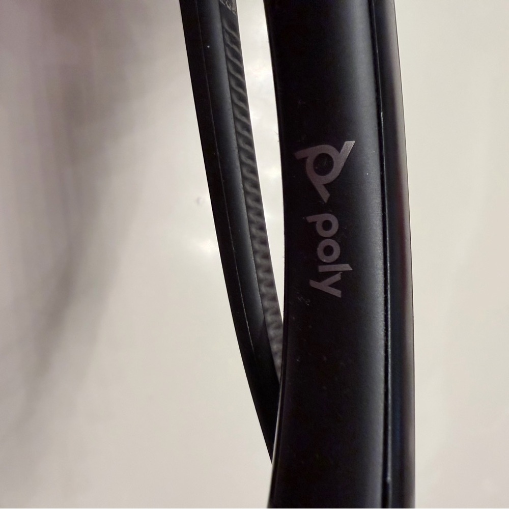 Poly Wireless Headset - Picture 3 of 3